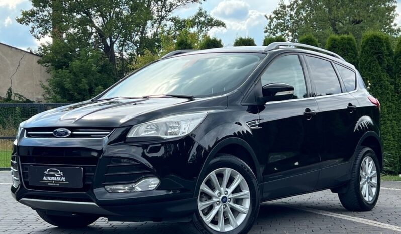 FORD   Kuga     150 KM    Manualna    FWD (przód)    Czarny full