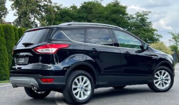 FORD   Kuga     150 KM    Manualna    FWD (przód)    Czarny full