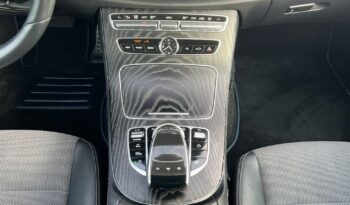 MERCEDES-BENZ   Klasa E    194 KM    Automatyczna    RWD (tył)    Biały full