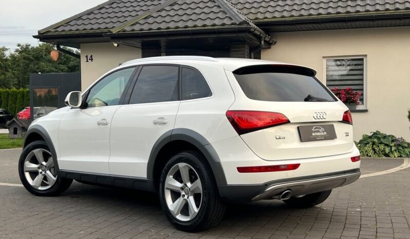 AUDI   Q5     177 KM    Automatyczna    4×4 (stały)    Biały full