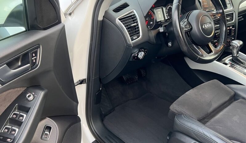 AUDI   Q5     177 KM    Automatyczna    4×4 (stały)    Biały full