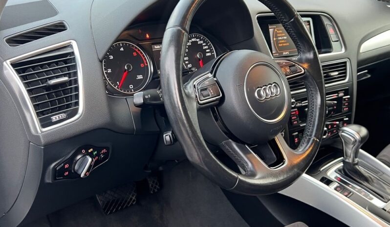 AUDI   Q5     177 KM    Automatyczna    4×4 (stały)    Biały full