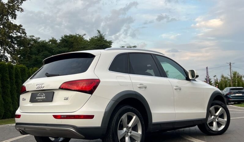 AUDI   Q5     177 KM    Automatyczna    4×4 (stały)    Biały full