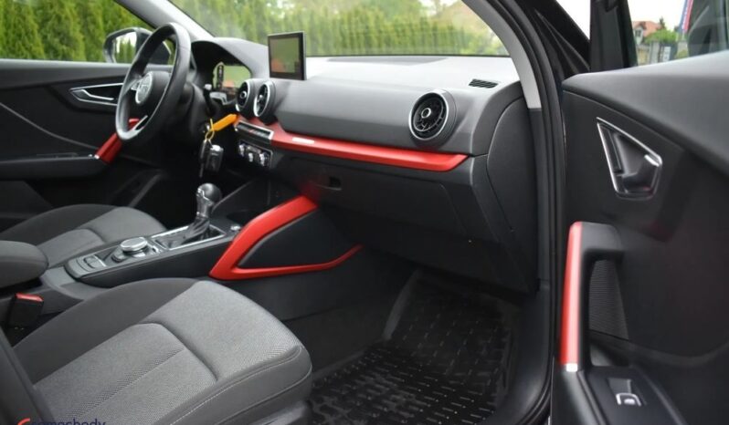 AUDI   Q2     150 KM    Automatyczna    4×4 (doł. automatycznie)    Czarny full