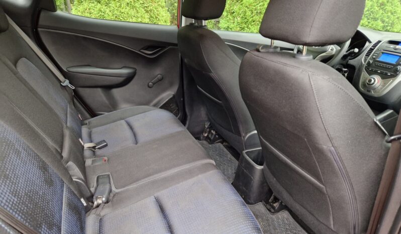 HYUNDAI ix20  | FWD (przód) | Manualna | 90 KM | Bordowy full