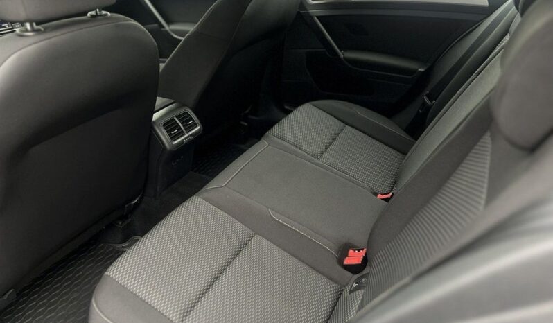 VOLKSWAGEN Golf  | FWD (przód) | Manualna | 86 KM | Srebrny full
