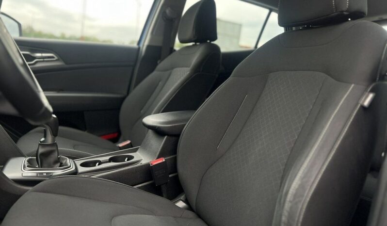 KIA Sportage  | FWD (przód) | Manualna | 150 KM | Niebieski full