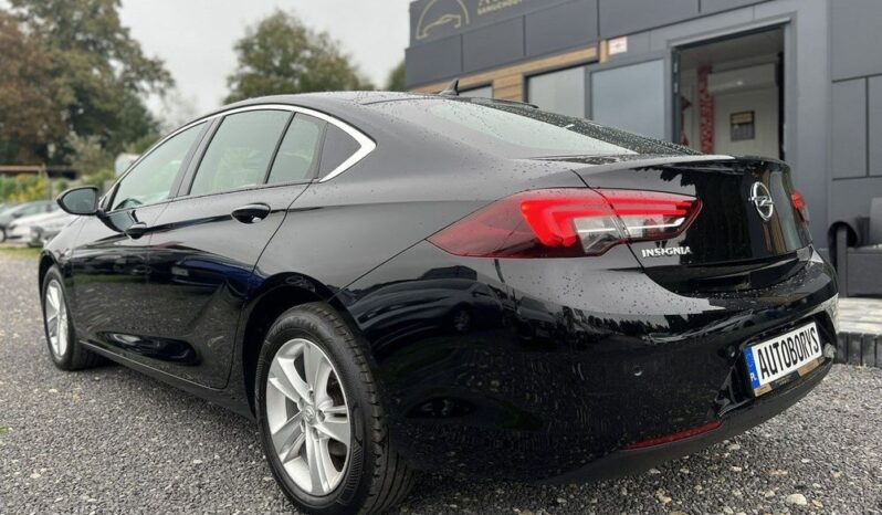 OPEL Insignia  | FWD (przód) | Manualna | 136 KM | Czarny full
