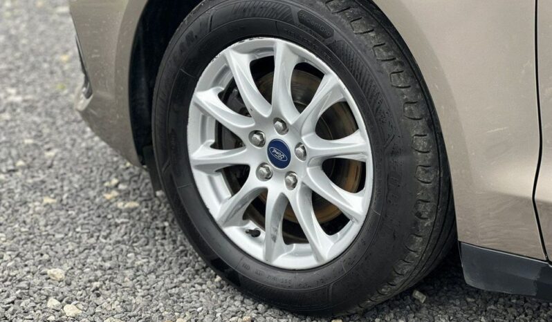 FORD Mondeo  | FWD (przód) | Manualna | 150 KM | Złoty full