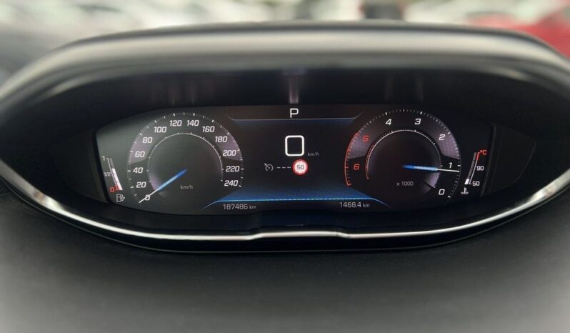 PEUGEOT 5008  | FWD (przód) | Automatyczna | 179 KM | Biały full