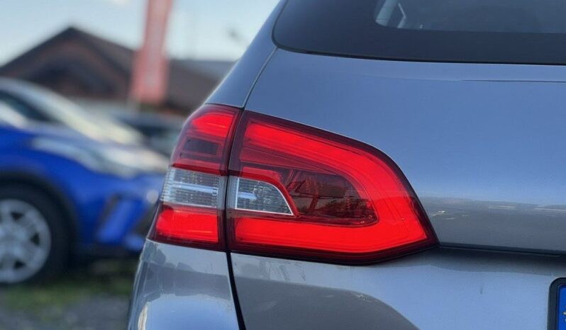PEUGEOT 308  | FWD (przód) | Manualna | 130 KM | Srebrny full