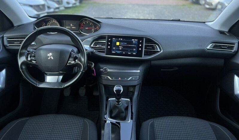 PEUGEOT 308  | FWD (przód) | Manualna | 130 KM | Srebrny full