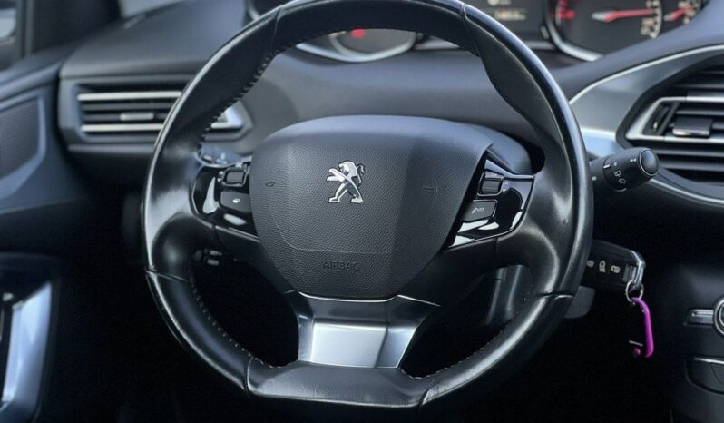 PEUGEOT 308  | FWD (przód) | Manualna | 130 KM | Srebrny full