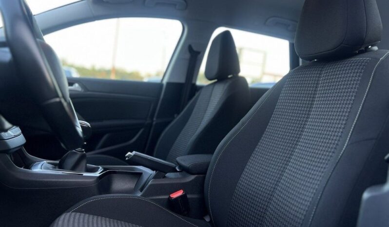 PEUGEOT 308  | FWD (przód) | Manualna | 130 KM | Srebrny full