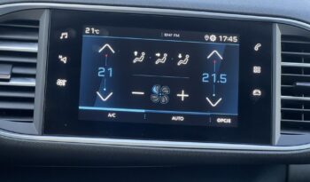 PEUGEOT 308  | FWD (przód) | Manualna | 130 KM | Srebrny full