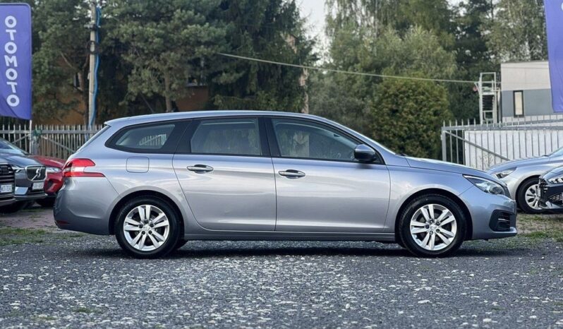 PEUGEOT 308  | FWD (przód) | Manualna | 130 KM | Srebrny full