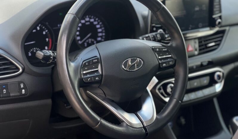 HYUNDAI I30  | FWD (przód) | Manualna | 120 KM | Srebrny full