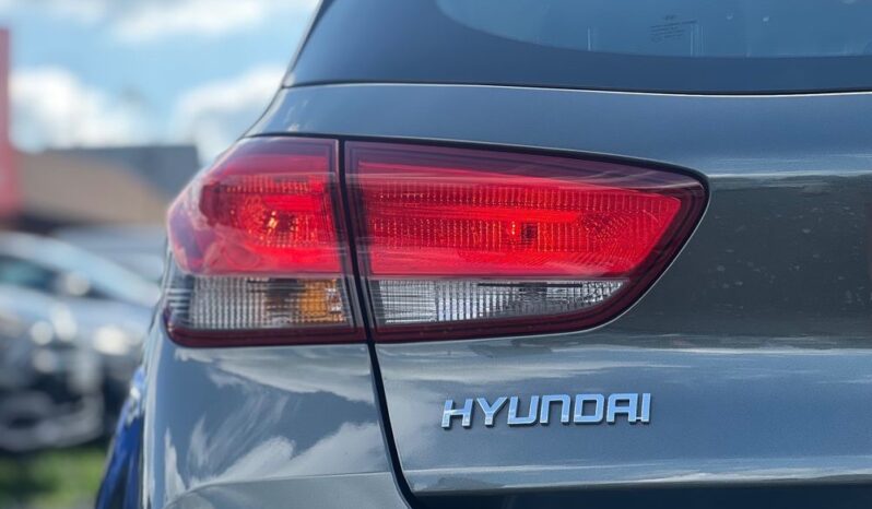 HYUNDAI I30  | FWD (przód) | Manualna | 120 KM | Szary full