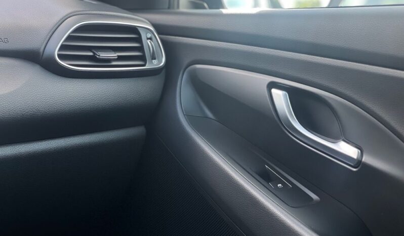 HYUNDAI I30  | FWD (przód) | Manualna | 120 KM | Szary full