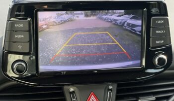 HYUNDAI I30  | FWD (przód) | Manualna | 120 KM | Srebrny full