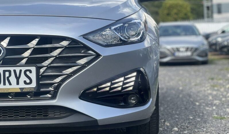 HYUNDAI I30  | FWD (przód) | Manualna | 120 KM | Srebrny full