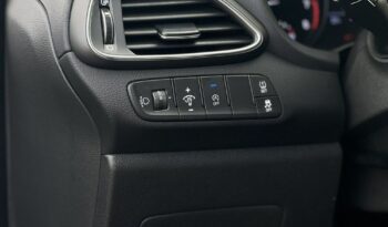 HYUNDAI I30  | FWD (przód) | Manualna | 120 KM | Srebrny full