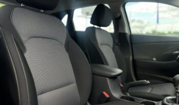 HYUNDAI I30  | FWD (przód) | Manualna | 120 KM | Srebrny full