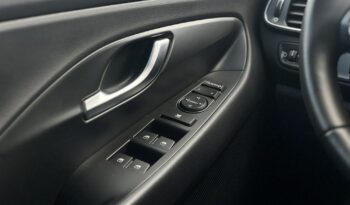 HYUNDAI I30  | FWD (przód) | Manualna | 120 KM | Srebrny full