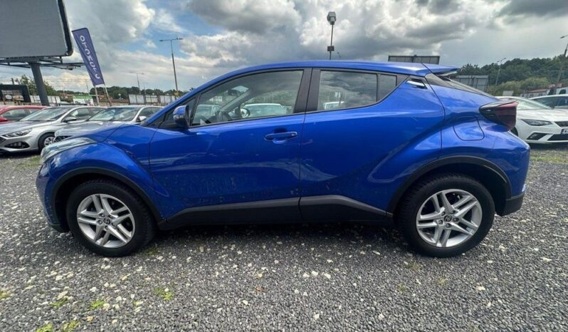 TOYOTA C-HR | FWD (przód) | Manualna | 116 KM | Niebieski full