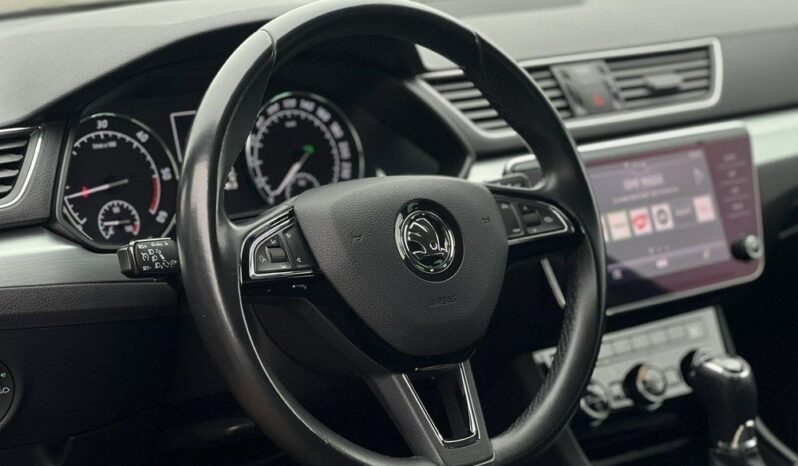 SKODA Superb  | 4×4 (doł. automatycznie) | Automatyczna | 190 KM | Czarny full