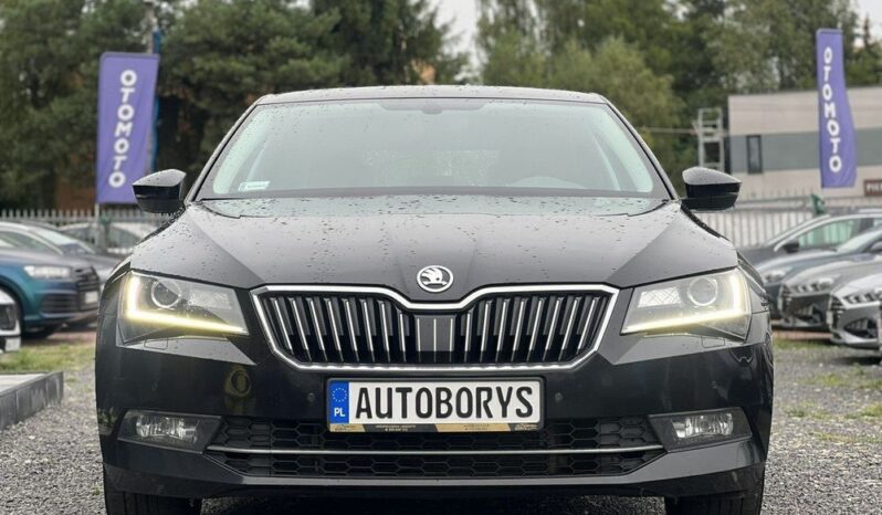 SKODA Superb  | 4×4 (doł. automatycznie) | Automatyczna | 190 KM | Czarny full
