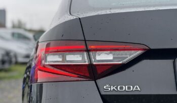 SKODA Superb  | 4×4 (doł. automatycznie) | Automatyczna | 190 KM | Czarny full