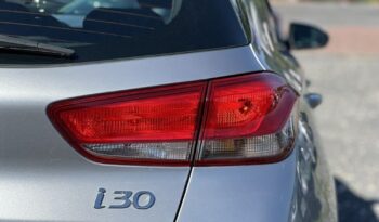 HYUNDAI I30  | FWD (przód) | Manualna | 110 KM | Srebrny full