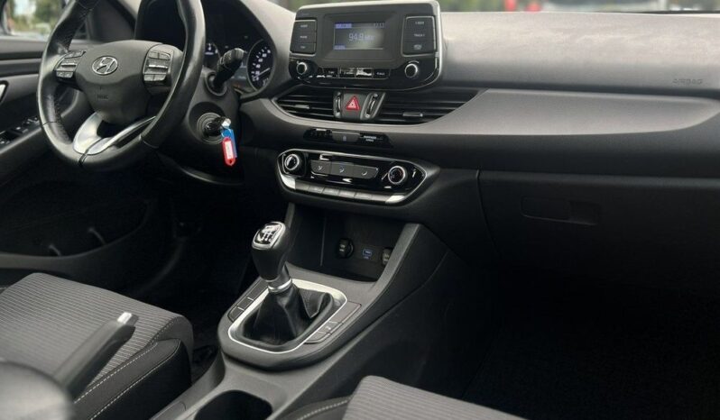 HYUNDAI I30  | FWD (przód) | Manualna | 110 KM | Srebrny full