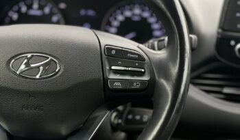 HYUNDAI I30  | FWD (przód) | Manualna | 110 KM | Srebrny full