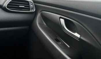 HYUNDAI I30  | FWD (przód) | Manualna | 110 KM | Srebrny full