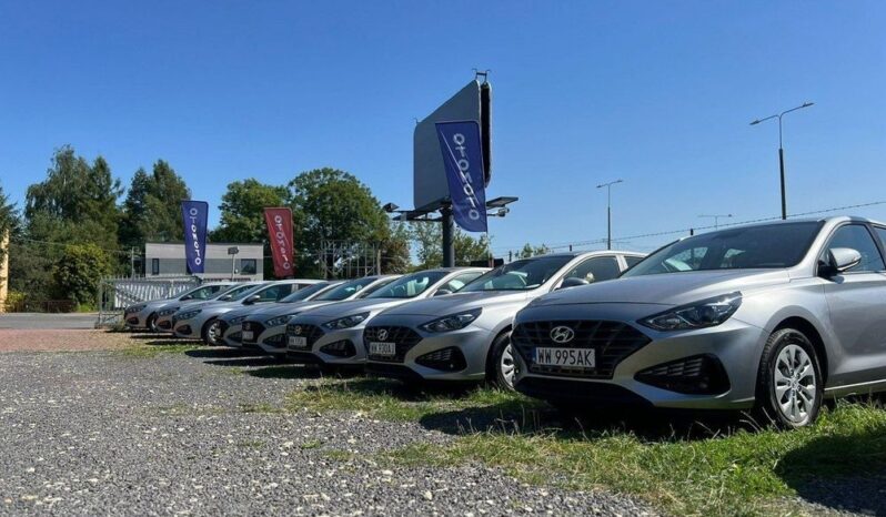 HYUNDAI I30  | FWD (przód) | Manualna | 110 KM | Srebrny full