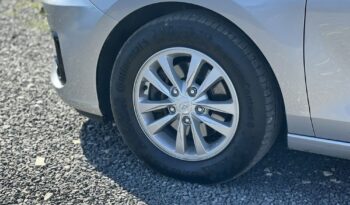 HYUNDAI I30  | FWD (przód) | Manualna | 110 KM | Srebrny full
