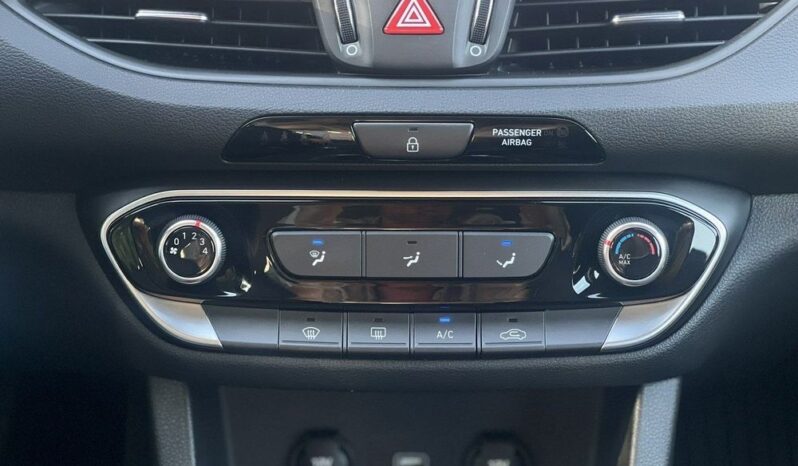 HYUNDAI I30  | FWD (przód) | Manualna | 120 KM | Szary full