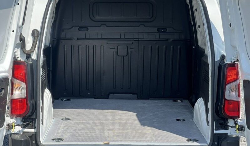 TOYOTA ProAce City | FWD (przód) | Manualna | 102 KM | Biały full
