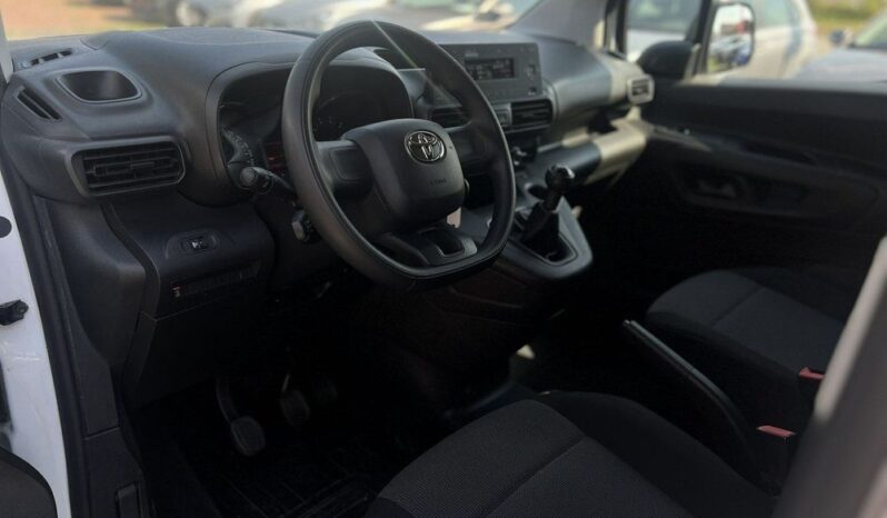 TOYOTA ProAce City | FWD (przód) | Manualna | 102 KM | Biały full