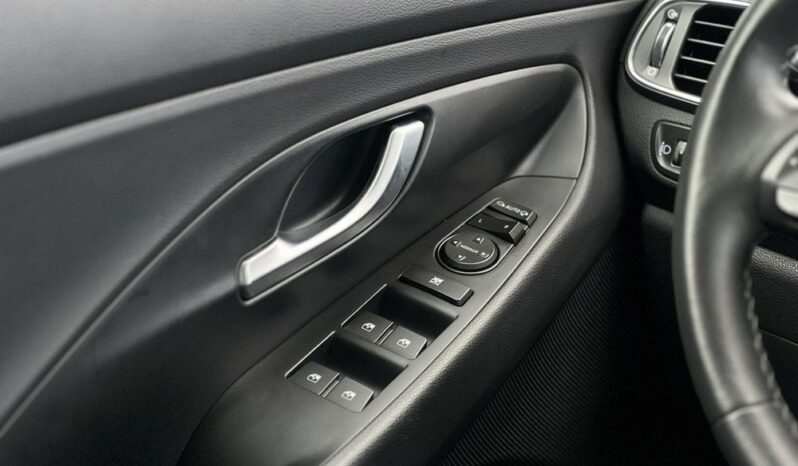HYUNDAI I30  | FWD (przód) | Manualna | 120 KM | Szary full