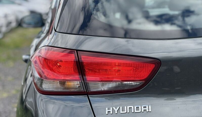 HYUNDAI I30  | FWD (przód) | Manualna | 120 KM | Szary full