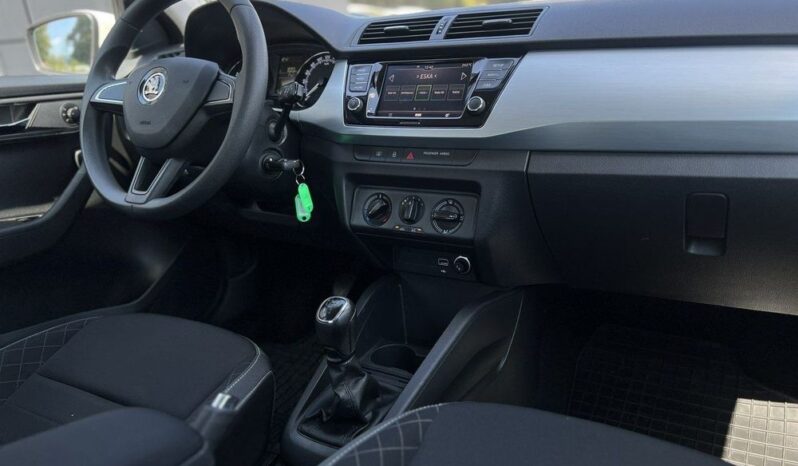 SKODA Fabia  | FWD (przód) | Manualna | 95 KM | Biały full