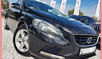 Volvo V40  | Fwd (Przód) | Automatyczna | 150 Km | Czarny
