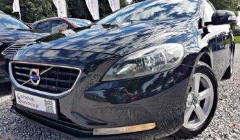 VOLVO V40  | FWD (przód) | Automatyczna | 150 KM | Czarny full