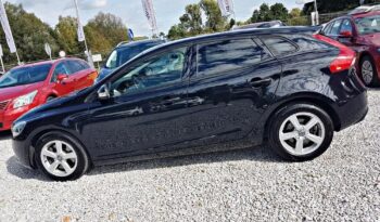 VOLVO V40  | FWD (przód) | Automatyczna | 150 KM | Czarny full