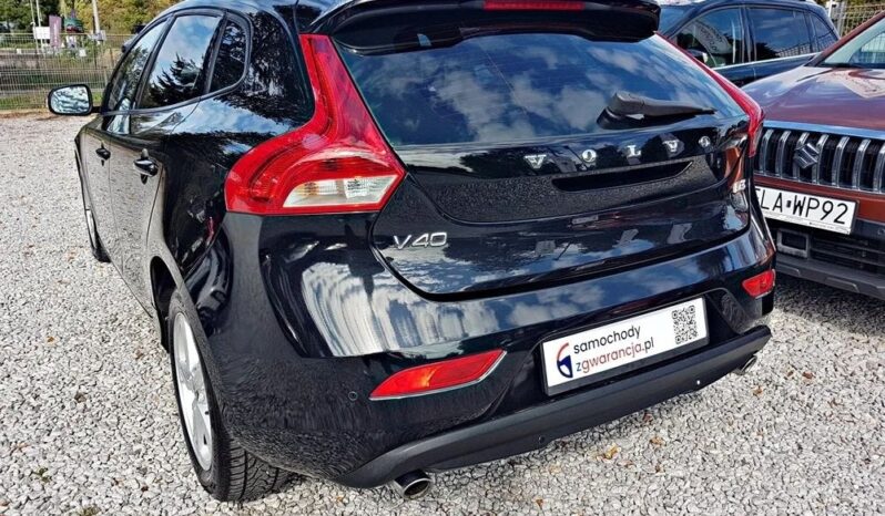 VOLVO V40  | FWD (przód) | Automatyczna | 150 KM | Czarny full