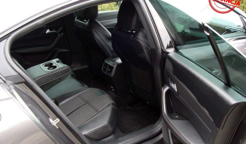 PEUGEOT   508     181 KM    Automatyczna    FWD (przód)    Szary full