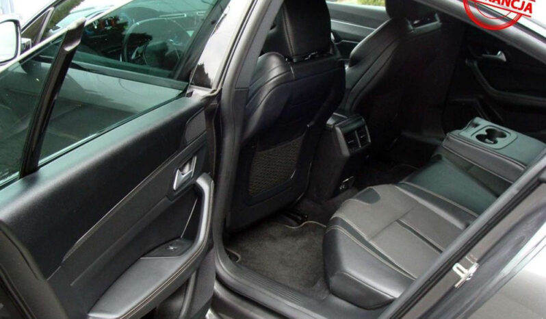 PEUGEOT   508     181 KM    Automatyczna    FWD (przód)    Szary full